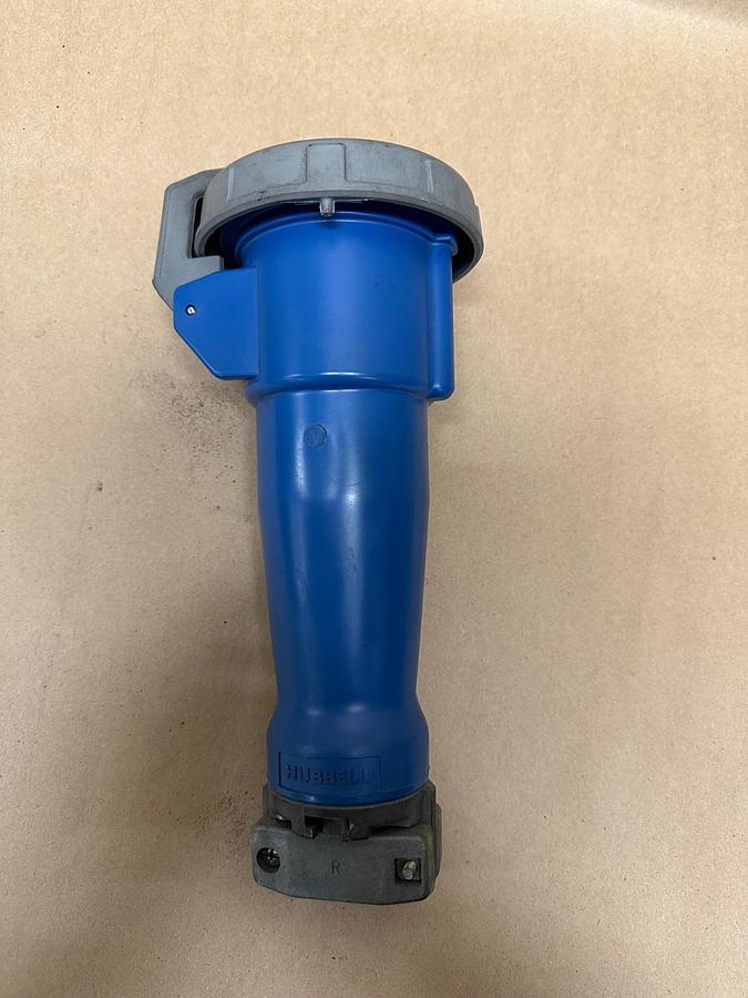 Hubbell 560C9W 60A Pin/Sleeve Connector *NEW*
