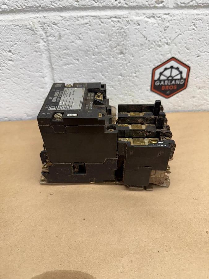Used Square D 8536 SB0 2 Starter, Series A, NEMA Size 0, Form S