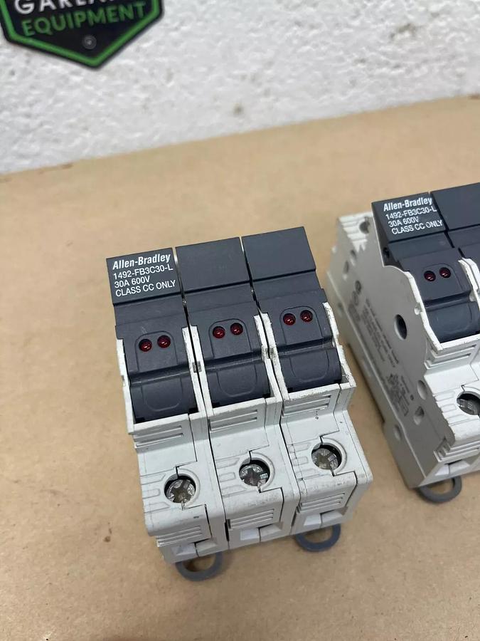 Used Allen-Bradley 1492-FB3C30-L Fuseholder, Series B, 30 A, 600 V - Lot of 2