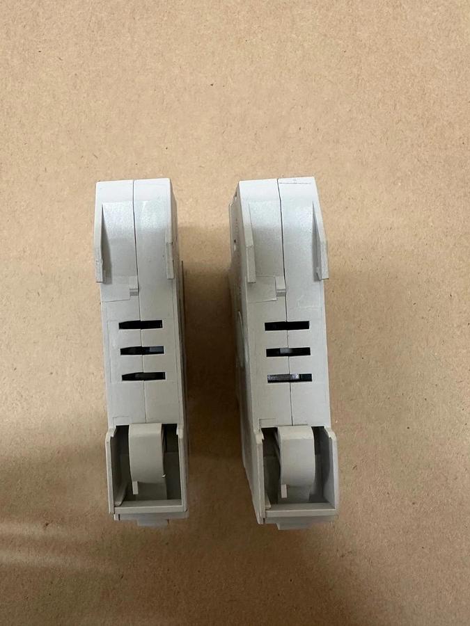 Used Allen Bradley 1492-FB1C30-L 30A, 600V, 1 Pole Fuse Holder - Lot of 2