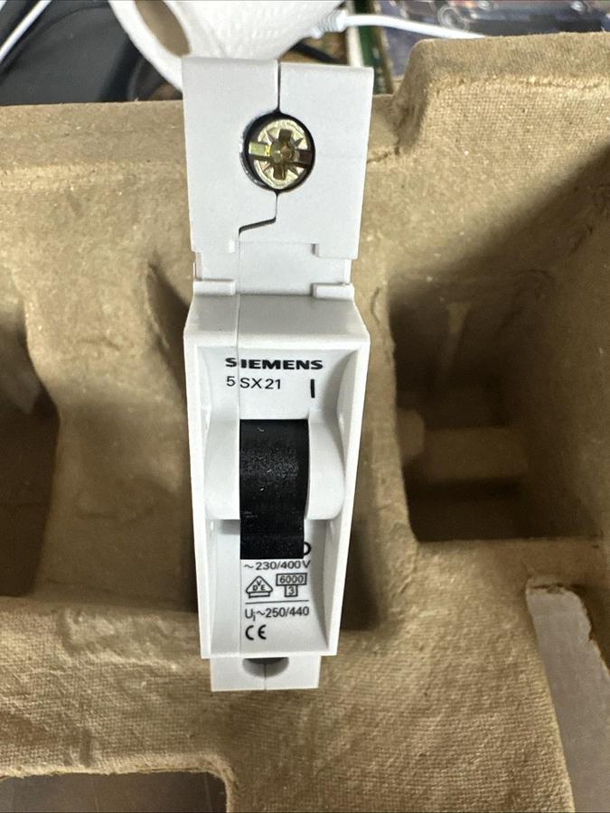 Used Siemens 5SX21 C6, 230/400V, Circuit Breaker - Lot of 7
