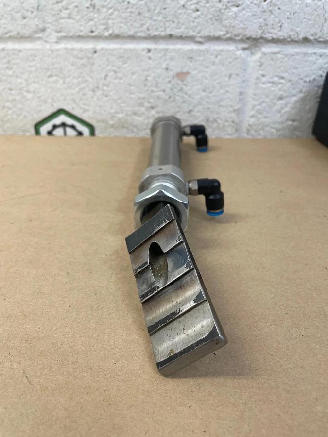 Used Air Cylinder 4-1/2”