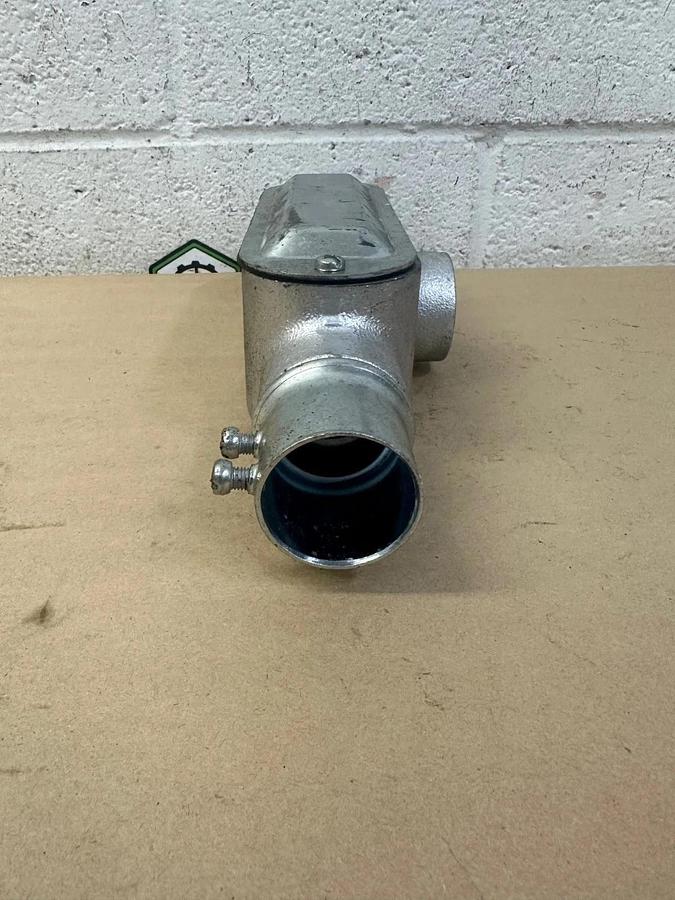 Used 1-1/4” T Conduit UL