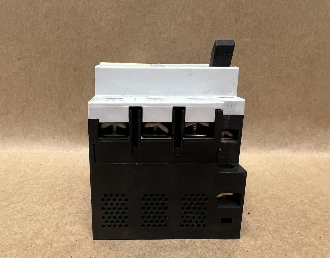 Used Siemens 3VU1300-1MM00 Circuit Breaker - Lot of 2