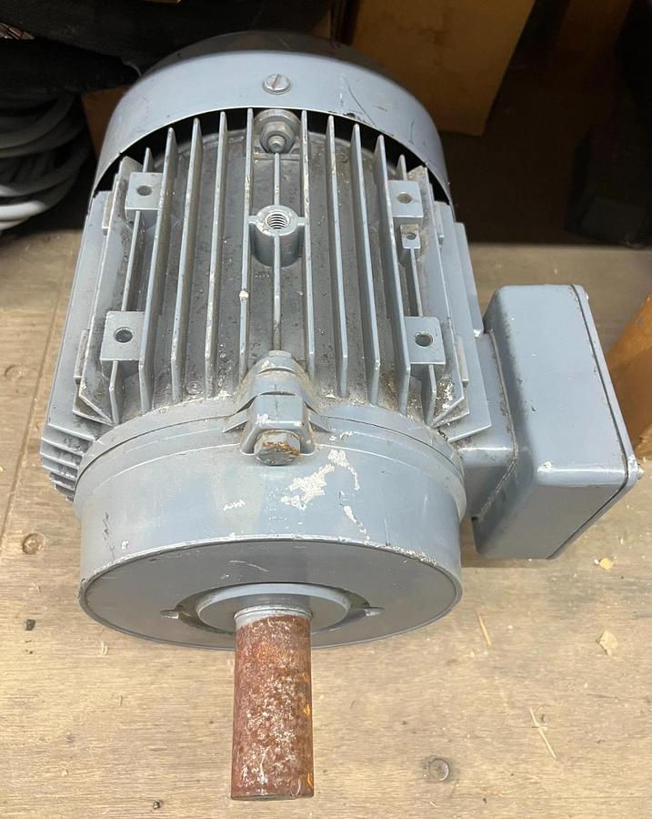 Used Brook Crompton SE308D D132SA, 3PH, 60Hz, 3480 Rev/Min, 220/440V, 12Hp Motor