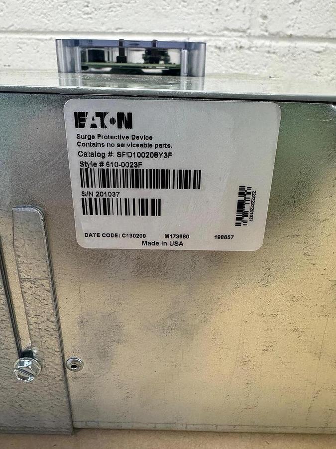 Eaton SPD100208Y3F Surge Protector, 100kA, 120/208Y