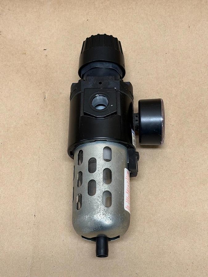 Used Wilkerson CB6-03-000 B A01 Filter/Regulator w/ Festo Pressure Gauge (0-10 BAR)
