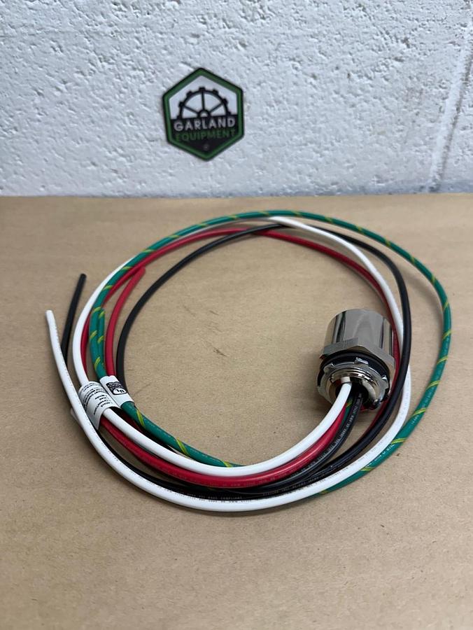 Mencom Corporation PMIN-40FR-1M-34 Power Receptacle, 60VAC, 40A *NEW*