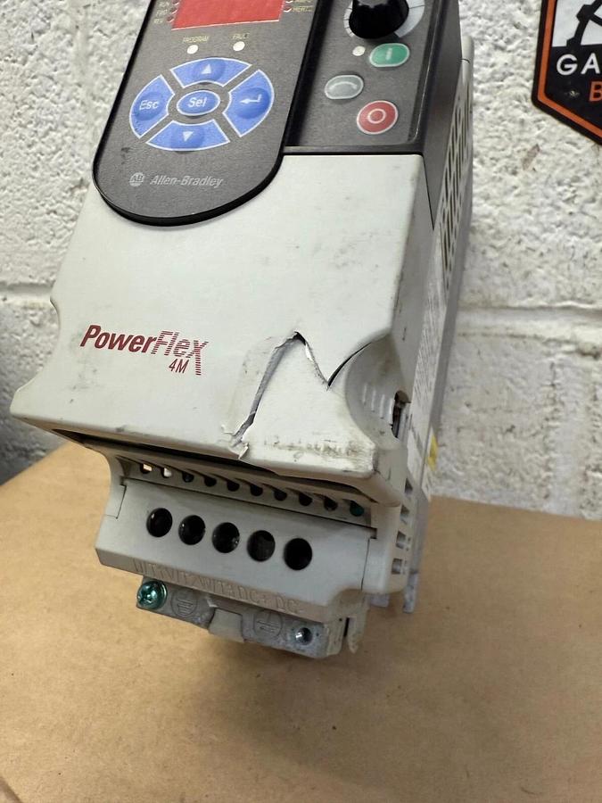 Used Allen-Bradley 22FV2P5N103 PowerFlex 4m, Series A, 5Hp, Drive - Broken Cover