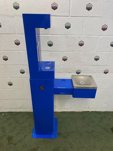 New - open box Global Industrial 761216 BL Outdoor Bottle Filling Station, Drinking Fountain