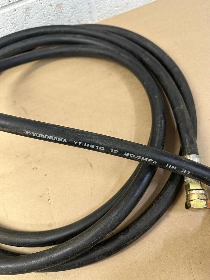 CAT 074240105 Rubber Hose *NEW*