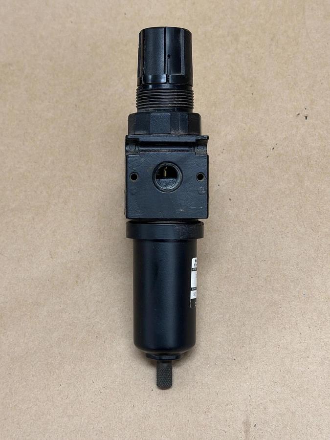 Used Watts B35-02DHC Pneumatic Filter/ Regulator