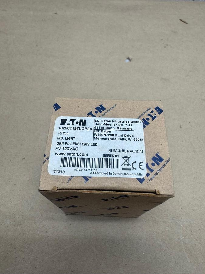 Used Eaton 10250T197LGP2A LED Light (Green) Plastic Lens *NEW*
