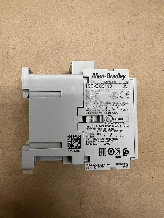 Allen Bradley 100-C09D10 Ser. A Contactor