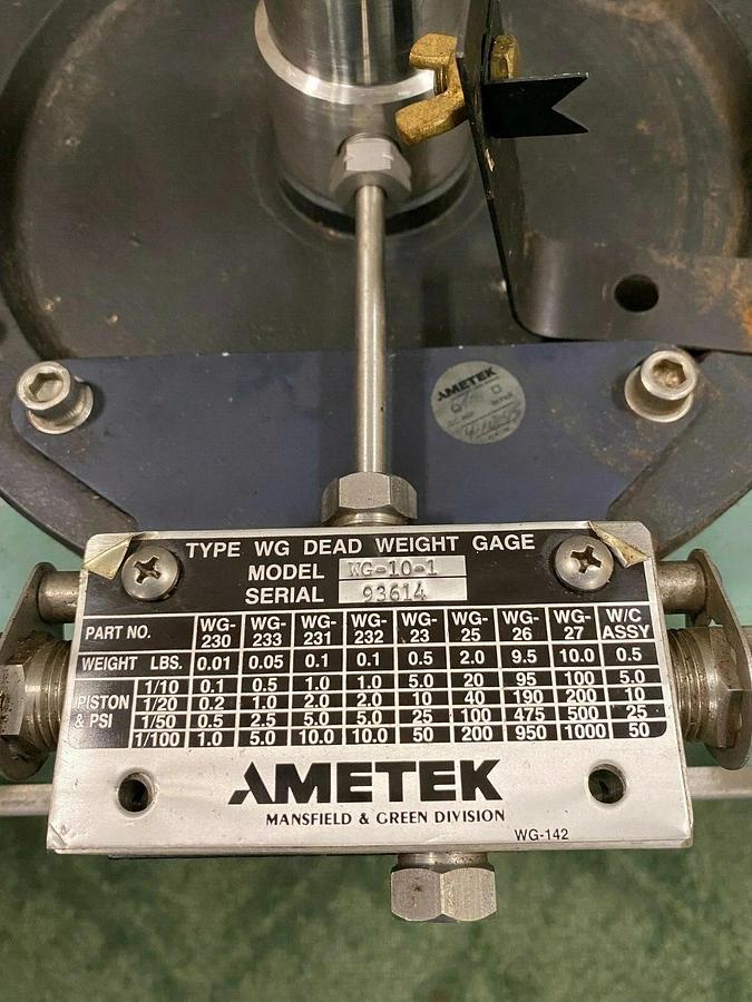Used Ametek WG-10-1 Dead Weight Gage Tester w/ 16 Additional Weights, 10-100 PSI