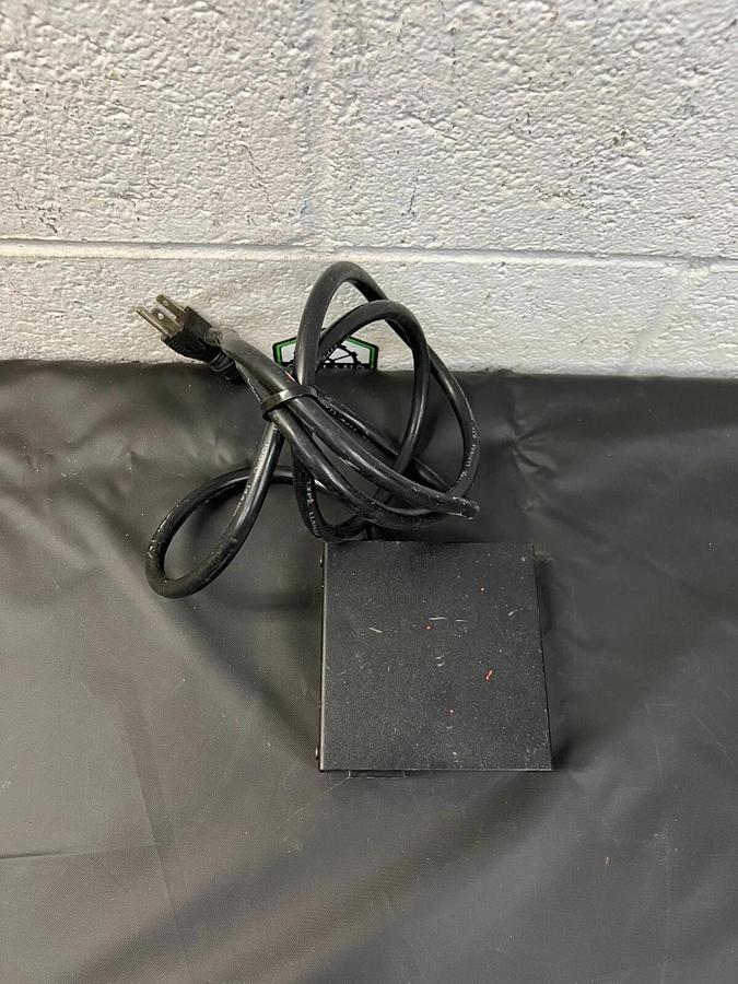 Used Crestron CNCS EW0752 Current Sensor Control