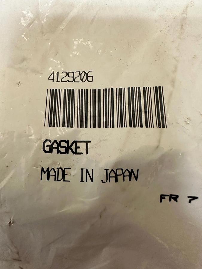 Used Hyster 4129206 Gasket Head Cover *FACTORY SEALED*