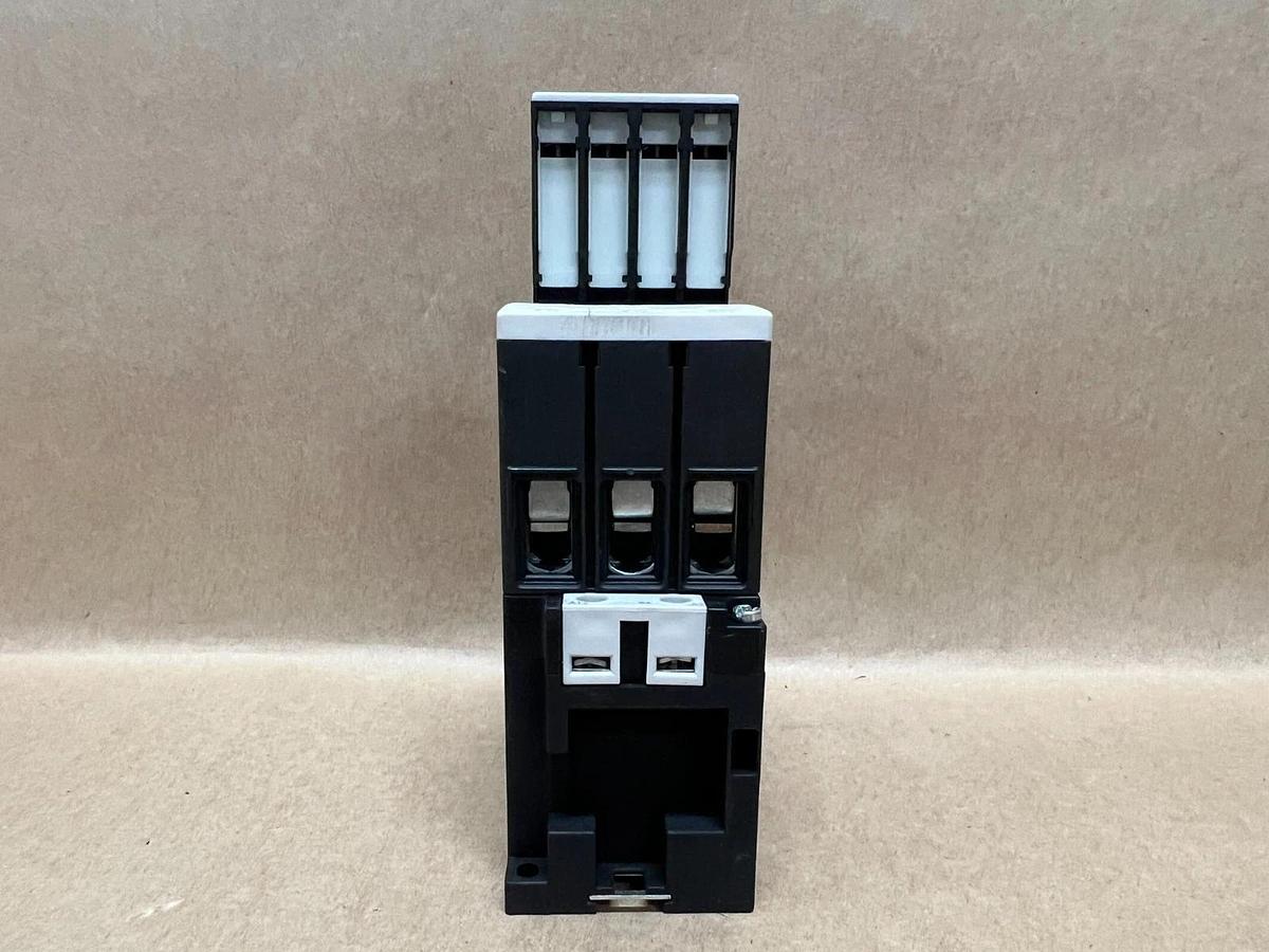 Used Siemens 3RT1034-1BB44 SIRIUS 3R Contactor w/ 3RH1921-1HA22 Auxiliary Contact