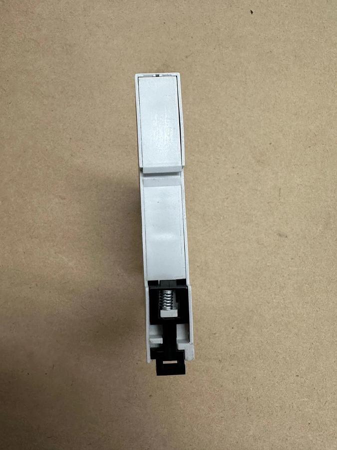 Used Allen Bradley 700-HLT12, 700-TBR2110 Terminal Block Relay *NEW*