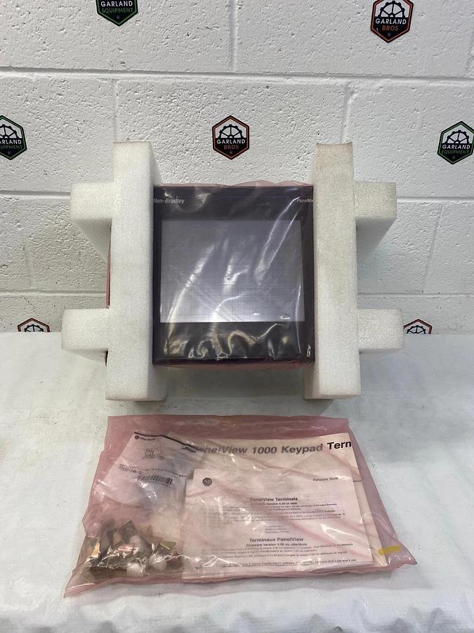 Allen Bradley 2711-T10C1 PanelView 1000 Series B w/ Manual and Mounting Brackets