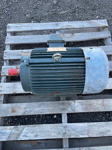 Used Toshiba International Y756SDSR41A-P 7.5Hp 5.5KW 960/1170RPM 190/380-230/460V 3Ph