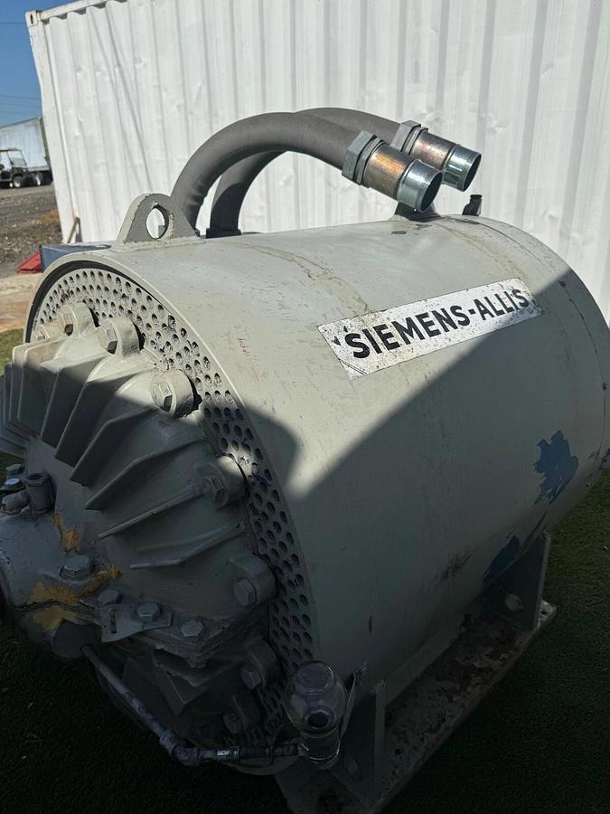 Used Siemens-Allis 132/1-5113-30822-1-1 Induction Motor, 450Hp, 481A, @ 3575RPM 480V