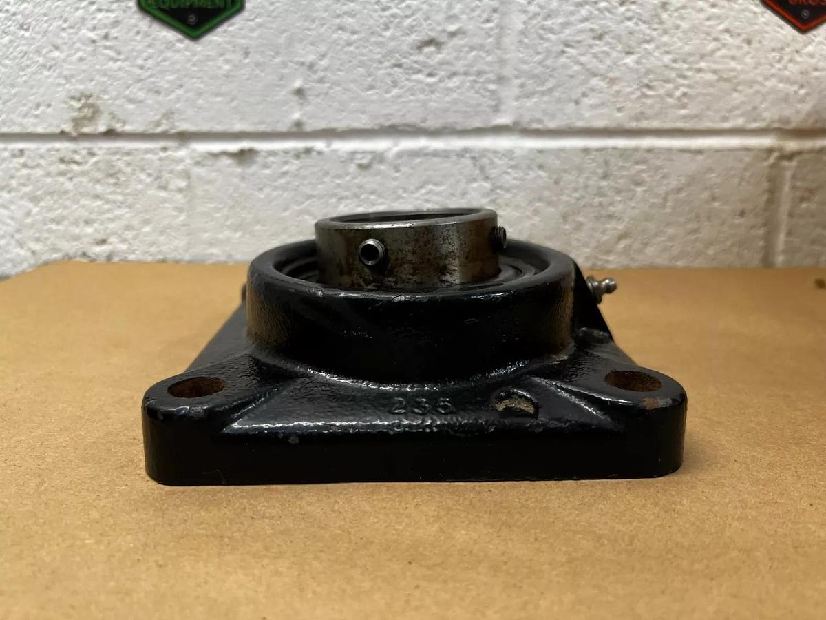 Used Rexnord F3U235N Cast Iron Link Belt Pillow Block Bearing