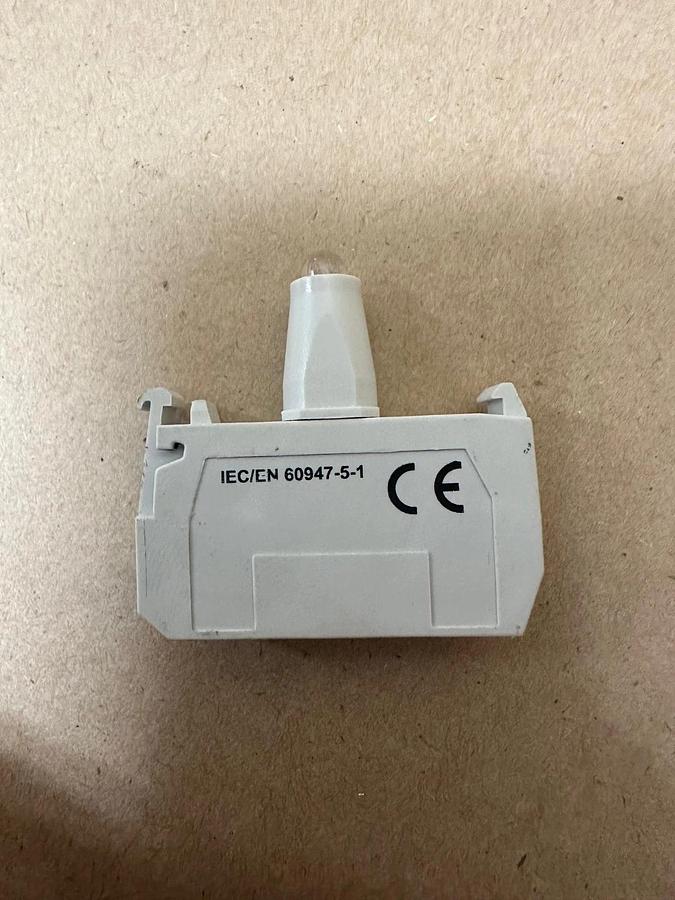 Used BACO 33EAGM Green Lamp for Illuminated Push Buttons