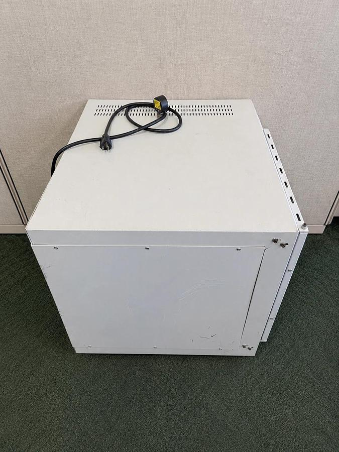 Used Fisher Scientific 6285 Isotemp Vacuum Oven