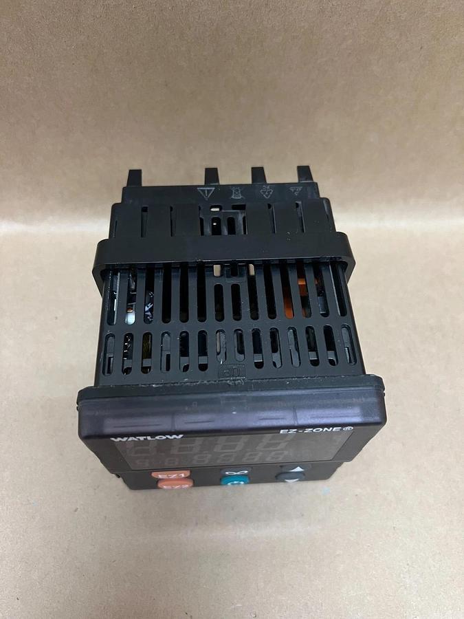Used Watlow PM4C4FJ-AAEAAAA EZ-ZONE Temperature Controller