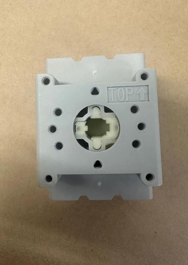 Allen Bradley 194E-E32-1753-6N Ser B Switch Disconnector, No Knob