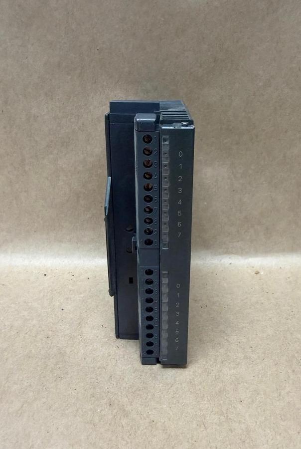 Used Siemens 6ES7 322-1HH00-0AA0 SIMATIC S7 Output Module