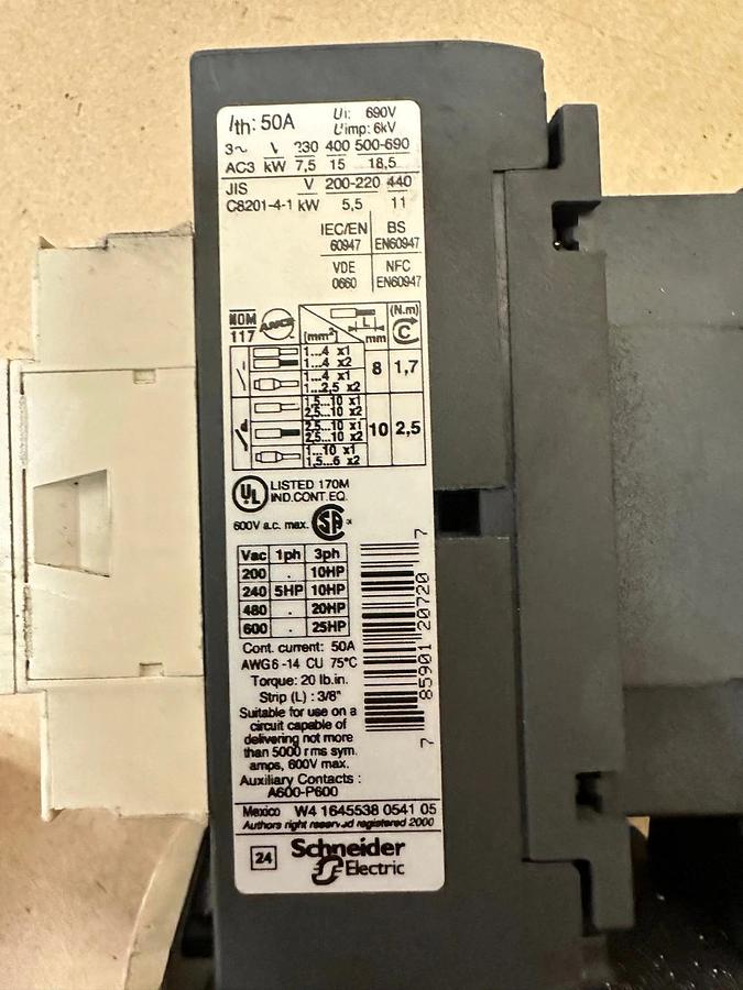 Used Telemecanique C8201-4-1 Contactor w/ LRD32 Overload Relay