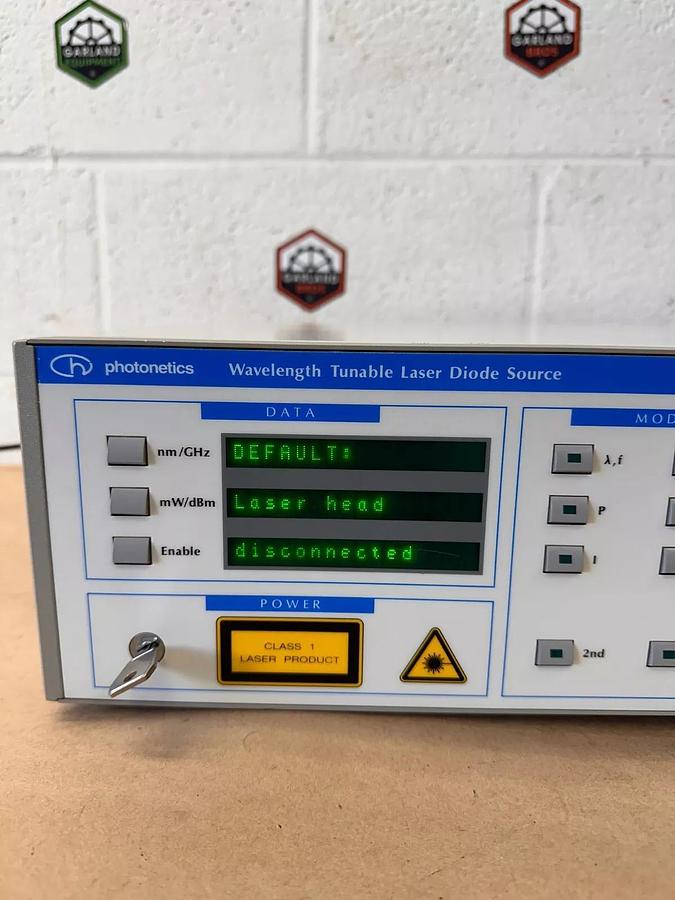 Used Photonetics - 3642 HE 15 - Wavelengths Tunable Laser Diode Source TUNICS-PR