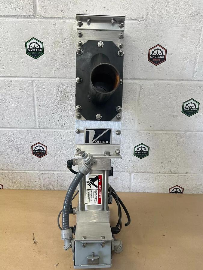 Used Salina Vortex DA2.5-2CSY-SL-MG Diverter Knife Gate Valve