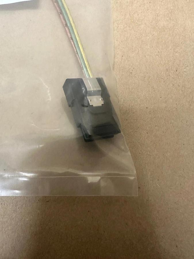 Used MINI SAS I362716INP1P2 HD Cable *NEW*