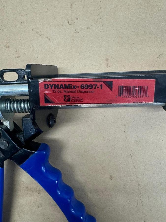 Used Dynamix 6997-1, 12 oz. Manual Dispenser