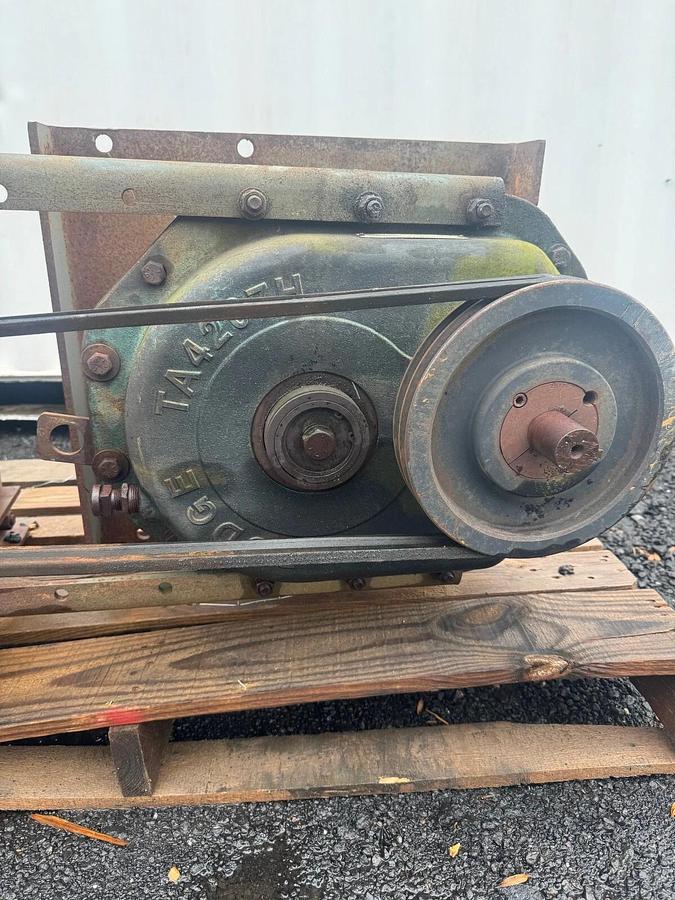 Used North American Electric ISO 9001 AC Motor H1815 with Dodge TA4207H