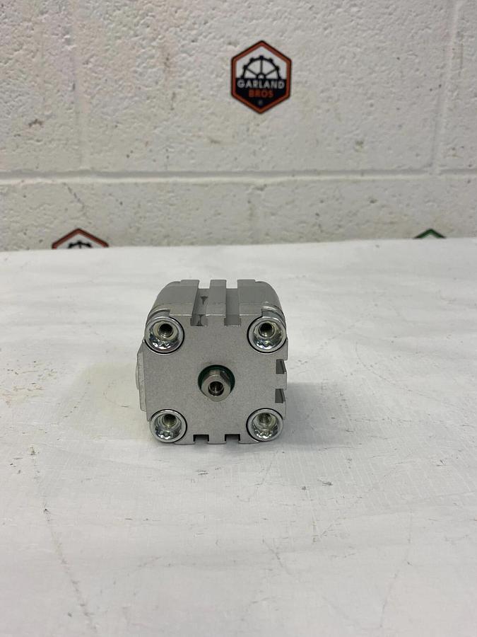 Used Festo ADVU-40-10-P-A 000000 00156541 UO41 Pmax=10BAR/145 PSI