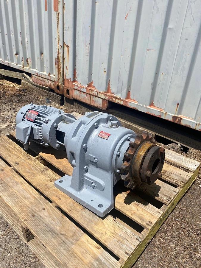 Used Sumitomo SM-Cyclo HC-3175/11 Speed Reducer, 5HP Reliance Electric Motor 1750RPM