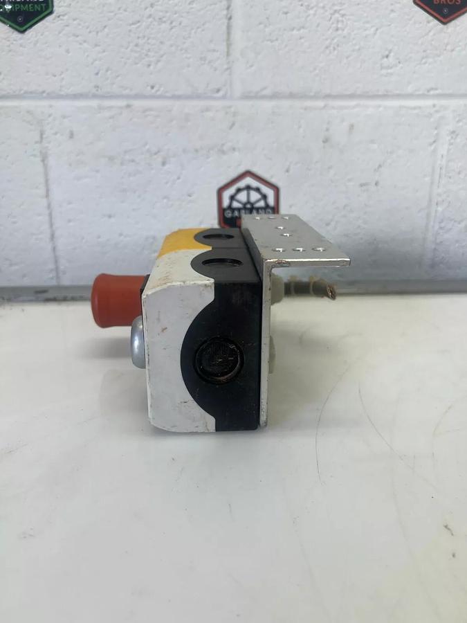 Used Muller Stop Button w/ Emergency Stop Push Button
