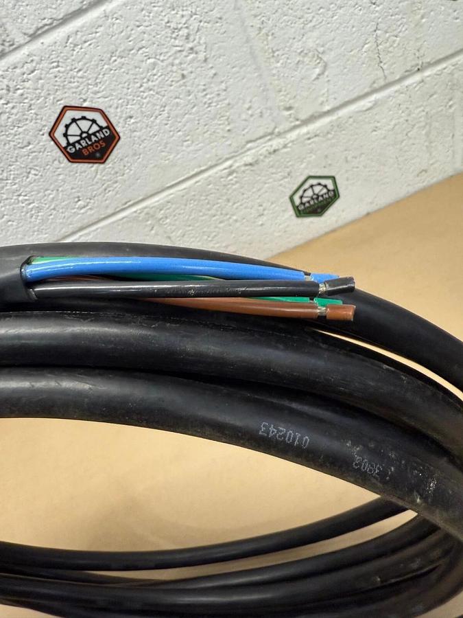 Used Allen-Bradley 2090-XXNPMP-10S09 Power Cable, Series A, Bulletin 2090, 9m