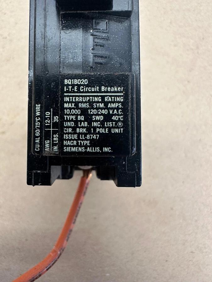 Used I-T-E BQ1-B020 Circuit Breaker