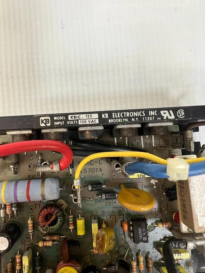 Used KB Electronics KBIC-125 Industrial Control System 120 VAC Input Volts