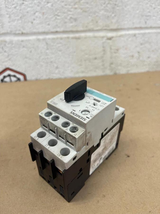 Used Siemens 3RV1021-1EA10 Circuit Breaker, Sirius