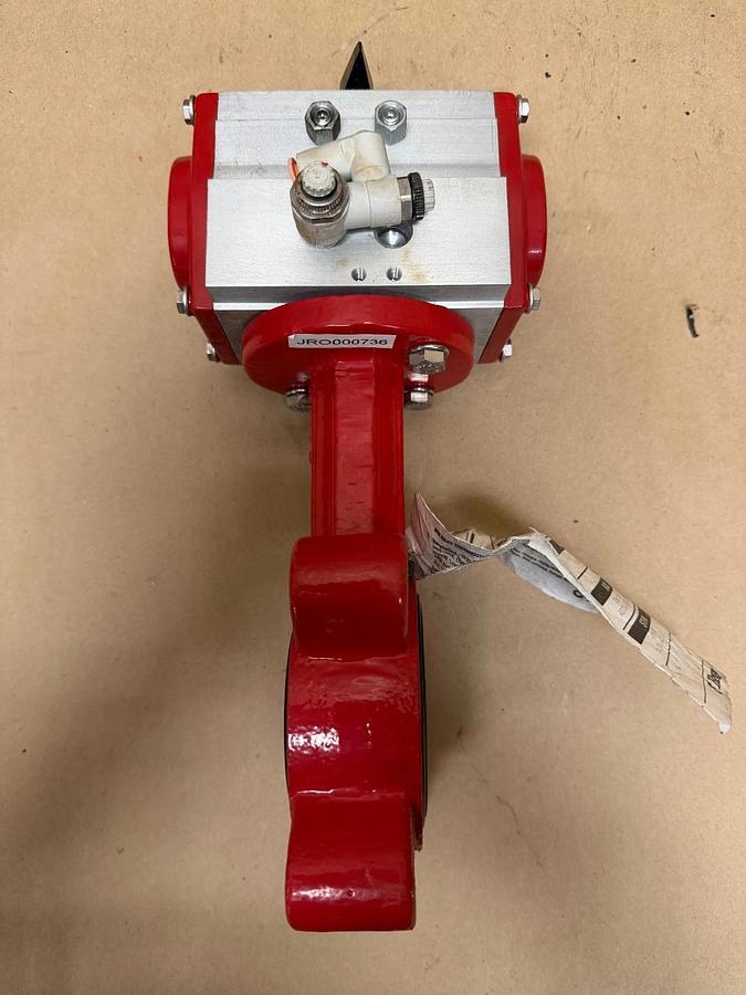 Used Bray 92-0630-11300-532 Pneumatic Actuator w/ 3111A Butterfly Valve