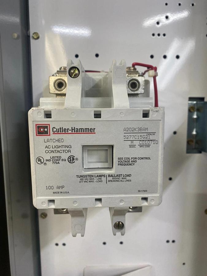 Used Eaton Cutler Hammer ECL04E1A2A Enclosure w Magnetically Latched Contactor 100A