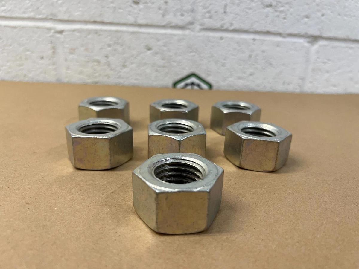Hex Nut 112CNFH5Z Hex Finish Nut GR5 ZP - Lot of 7