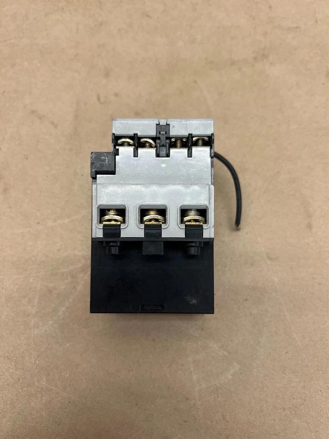Used Allen Bradley 193-B1E1 Ser A. Overload Relay