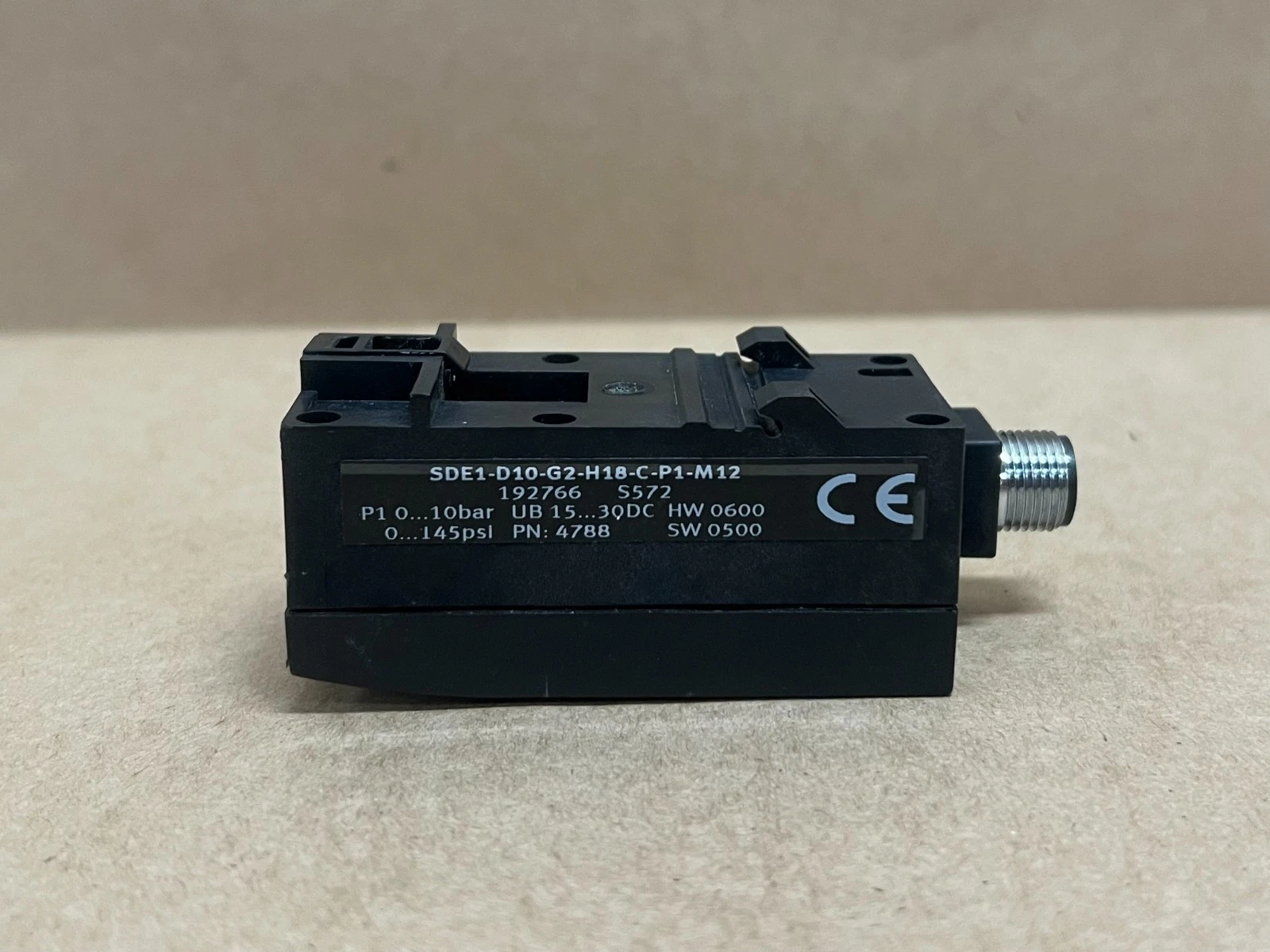 Used Festo SDE1-D10-G2-H18-C-P1-M12 0-10bar, 0-145 PSI Pressure Sensor